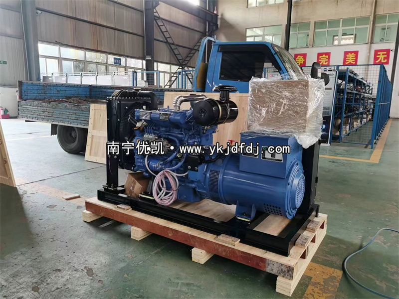 2023年10月27日，50kw華天柴油發(fā)電機(jī)組一體式ATS柜出口越南