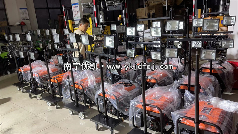 2023年11月11日，客戶訂購(gòu)一批移動(dòng)升降燈